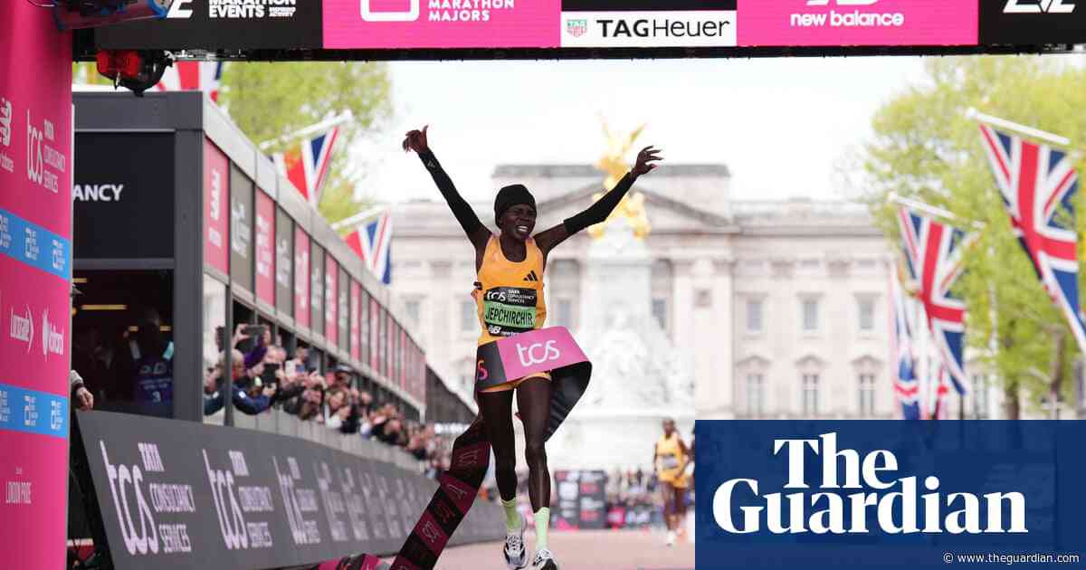 Peres Jepchirchir beats women’s-only world record to win London Marathon