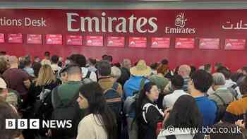 Dubai airlines resume full schedule after flooding chaos