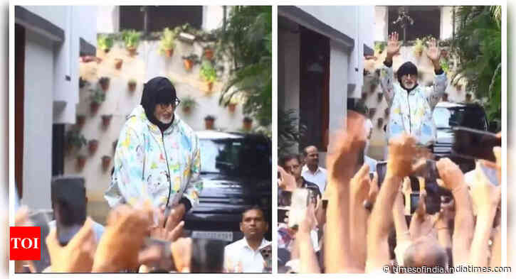 Big B chats with fans during Sunday 'Darshan' at Jalsa