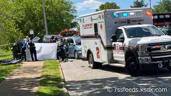 St. Louis crash pins 9-year-old between vehicles near Hickey Park