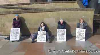 'Defend our juries' protesters come to Bolton Crown Court