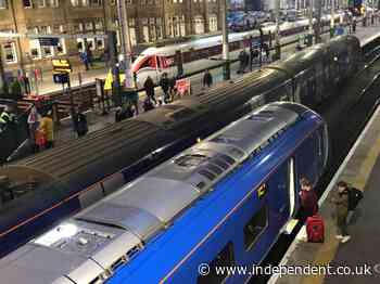 Train versus plane between London and Edinburgh: rail wins, but not by too much