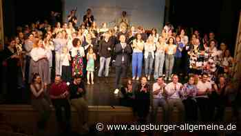 Ein musikalisches Feuerwerk ehrt die Musikschule Neuburg zum 50. Geburtstag