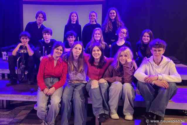 Leerlingen derde jaar Sivibu maken theatervoorstelling Plan Elien