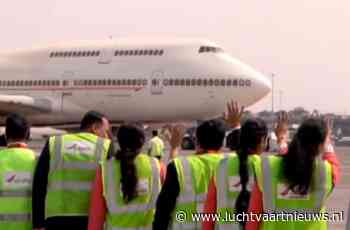 In beeld: Air India zwaait met wing wave Boeing 747 uit