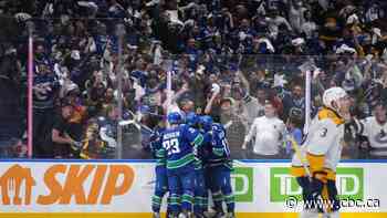 Vancouver Canucks beat Predators 4-2 in Game 1 of playoff series