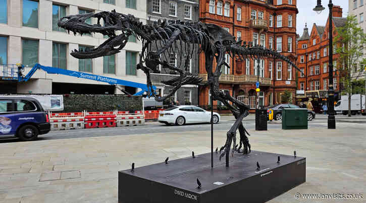 There’s a T-Rex dinosaur in Berkely Square at the moment