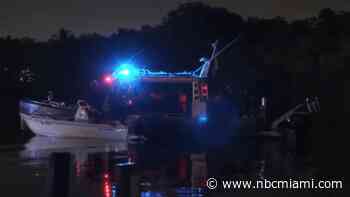 2 people airlifted to the hospital after boat crash near Boca Chita Key