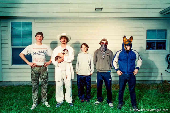 Fat Dog announce debut album ‘WOOF.’ & North American tour, share “Running”