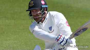 Sussex hold nerve to beat Gloucestershire