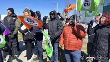 Union files application to represent workers at Amazon warehouse in Laval, Que.