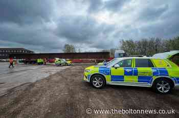 M61: Police escort abnormal load, motorcycle unit, Bolton