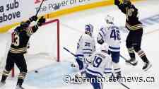Matthews scores winner in the third, Maple Leafs down Bruins 3-2 to even series 1-1