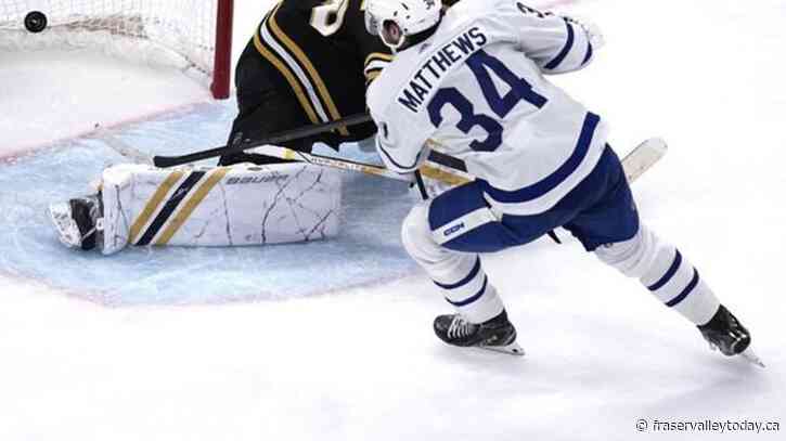 Matthews scores winner in the third, Maple Leafs down Bruins 3-2 to even series 1-1