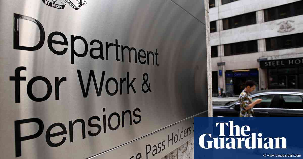 UK government dementia adviser resigns over prosecutions of unpaid carers