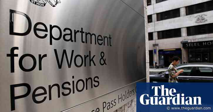 UK government dementia adviser resigns over prosecutions of unpaid carers