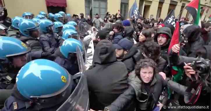 Torino, tensione al corteo pro Palestina: manifestanti provano a raggiungere l’evento con Tajani, Bernini, Pichetto e Lollobrigida