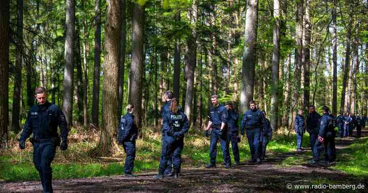 Einsatzkräfte suchen nach vermisstem Sechsjährigen