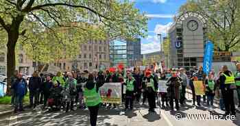 Demonstration in Hannover: Tausende protestieren für Behinderten-Werkstätten