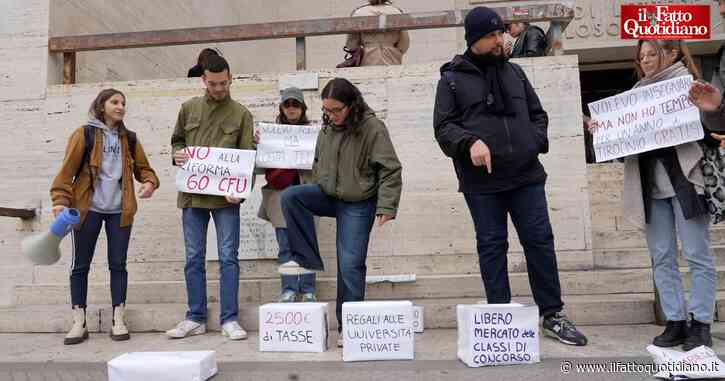 A Roma la protesta degli studenti contro la riforma dei 60 Cfu: “Così l’insegnamento sarà sempre più precario ed elitario”