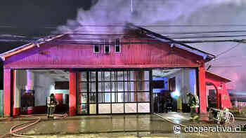 Incendio destruyó el cuartel del Cuerpo de Bomberos de Coyhaique