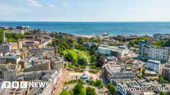 Zoopla sees surge in seaside homes for sale