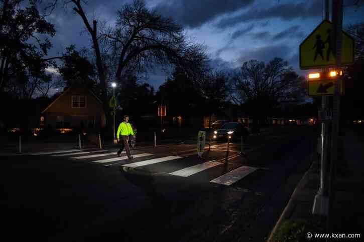 Austin illuminates northern city intersection in pedestrian safety pilot