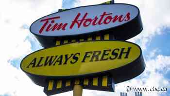 Winnipeg woman sues Tim Hortons over 'boiling hot' tea spill, defective tray