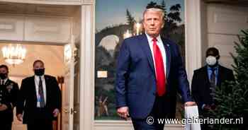 Wijde broeken, veel te lange dassen en oranje huid: toch is Donald Trump zeker een stijlicoon