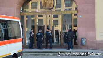 Mit Machete in Uni-Bibliothek: Polizei schießt auf Bewaffneten in Mannheim – kurz darauf stirbt er