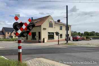 BESLIST: Spooroverweg Blaasveld blijft dan toch open