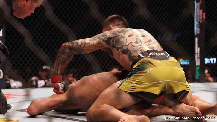 UFC free fight: Matheus Nicolau flattens Matt Schnell with vicious punches