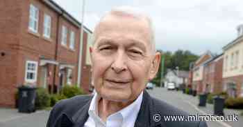 Ex-Labour MP for Birkenhead Frank Field dies aged 81, his family announces