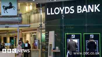 Lloyds profits drop as mortgage competition rises