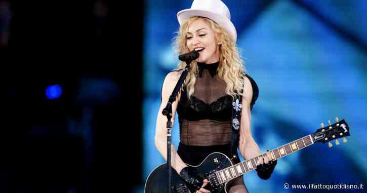 “Ritardo di due ore, playback, caldo in sala, arrogante e senza rispetto”. Class action dei fan contro Madonna