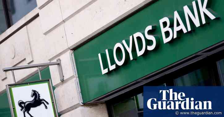 Lloyds profits fall as competition for mortgages heats up