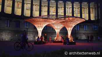 Bamboe paviljoen bij Brusselse triomfboog door bkvv architecten