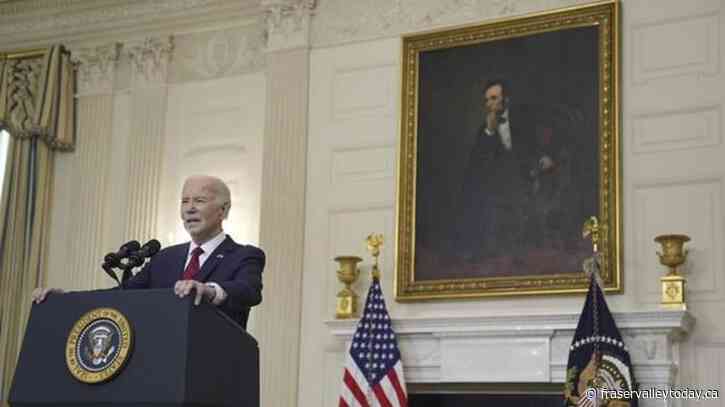 Biden signs a $95 billion war aid measure with assistance for Ukraine, Israel and Taiwan