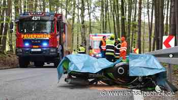 Schrecklicher Motorrad-Unfall in Oberbayern: Biker rutscht in Leitplanke und stirbt vor Ort