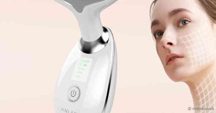 Amazon shoppers are raving about this skin-tightening face tool that ‘lifts’ and ‘tightens’