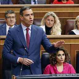 Spaanse premier Sánchez legt taken tijdelijk neer en overweegt op te stappen