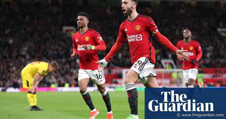 Fernandes at the double as Manchester United beat Sheffield United in thriller