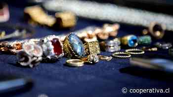 Funcionario vendía ilegalmente joyas empeñadas en "La Tía Rica"