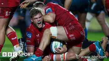 Scarlets' Plumtree eager to beat father's Sharks