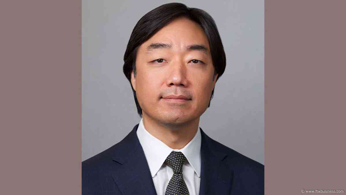 Media mogul Soo Kim files racial discrimination suit against FCC: Not ‘right type of minority’