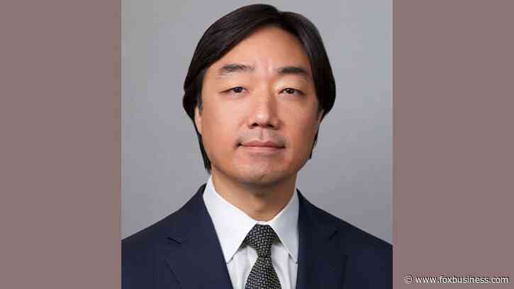 Media mogul Soo Kim files racial discrimination suit against FCC: Not ‘right type of minority’