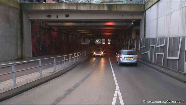 Almere - Tunnel in centrum van Almere mogelijk dicht, automobilisten niet blij