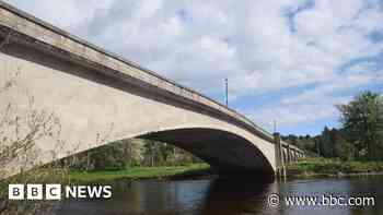 Damaged Deeside bridge could stay shut until 2026