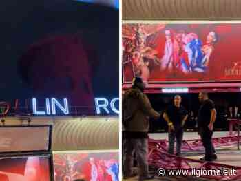 Crollano le pale del Moulin Rouge: tragedia sfiorata a Parigi