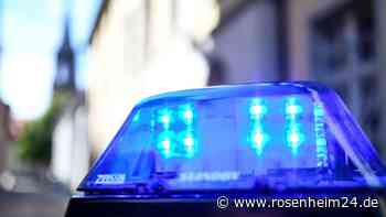 Senior (68) aus Rosenheim übergibt Betrügern wertvollen Schmuck - Polizei gibt Verhaltenstipps